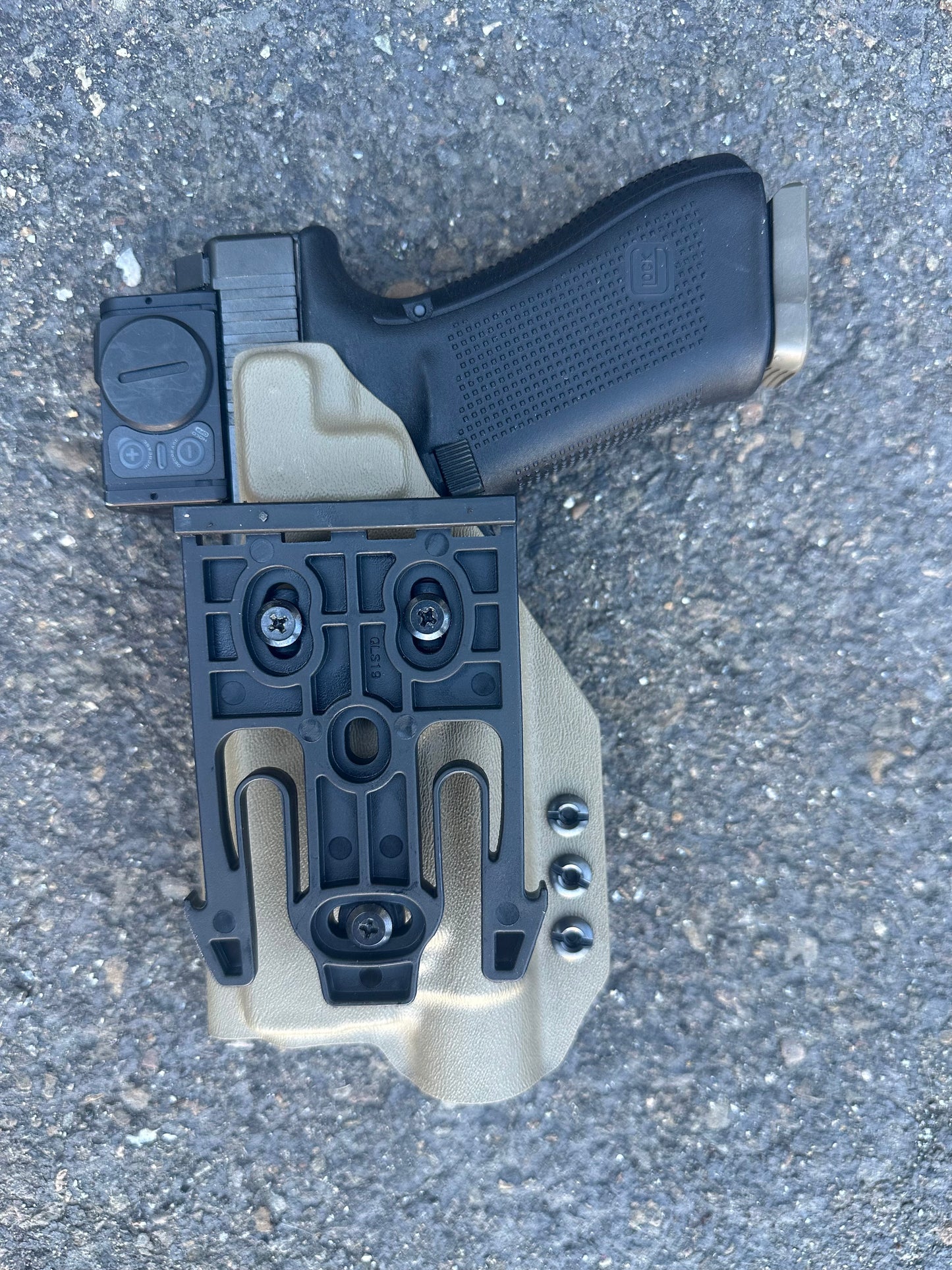 Glock 47/22/17/19/19X45/23 with TLR1& QLS fork